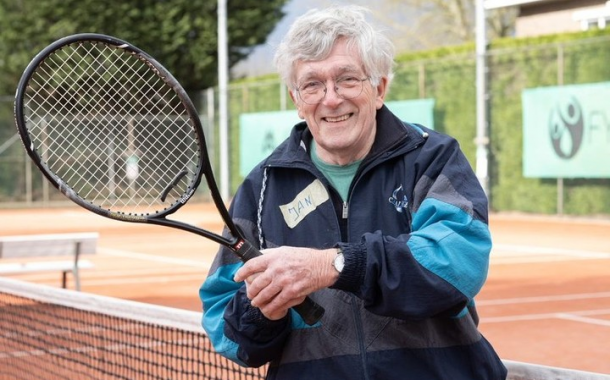 全球樂齡｜這家網球俱樂部讓失智症患者揮出希望與健康