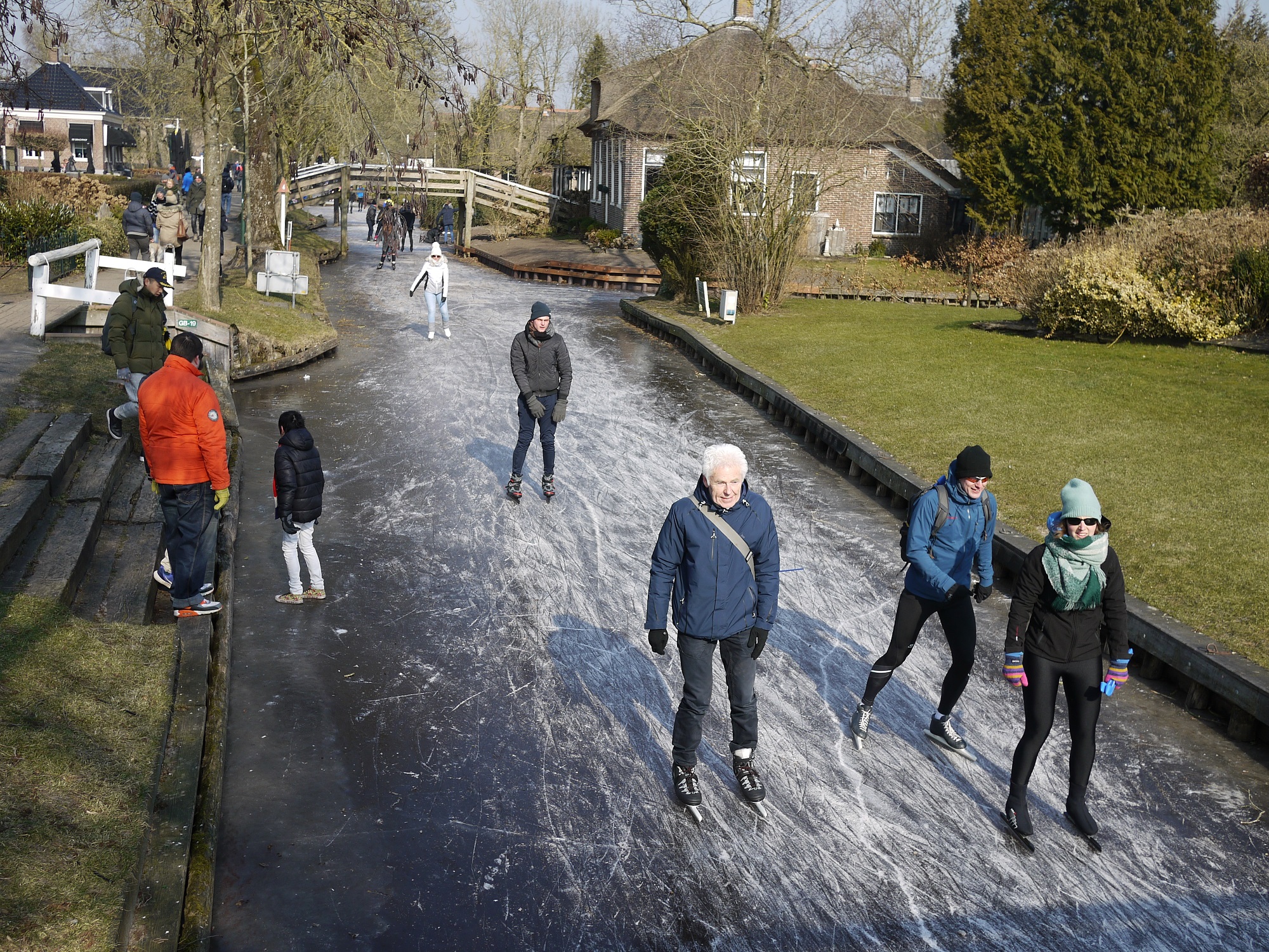 荷蘭爺奶瘋溜冰，讓自己順從天氣，身體更強健！