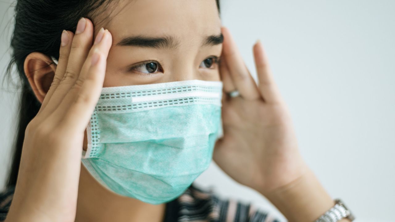 新冠疫情快速上升　3大場所自主戴口罩