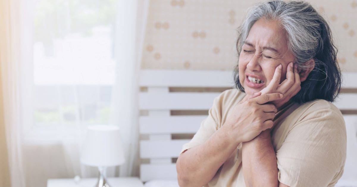 缺牙會造成失智？研究揭示口腔健康與認知退化的關鍵關係