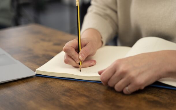 想念卻說不出口？寫日記、寫信如何幫助喪親者整理心情