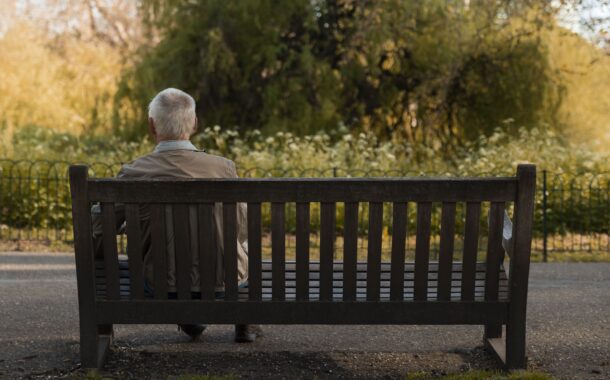 死亡可以是溫柔的－郭強生：告別式像父親為我安排的一堂生死課