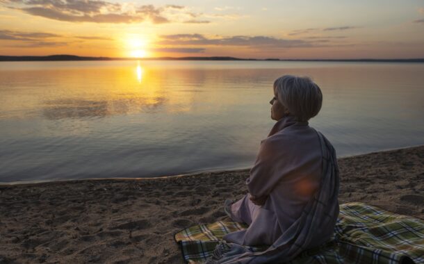孤獨死等於人生失敗嗎?郭強生:何必對號入座,跳進時代製造出的詛咒?