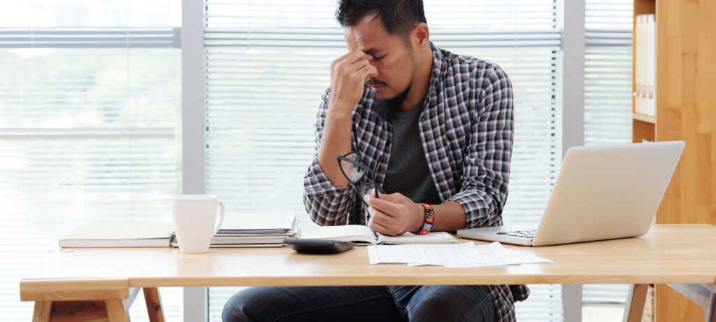 你家也有「媽寶男」嗎？從男性成長的角度看見困惑與掙扎