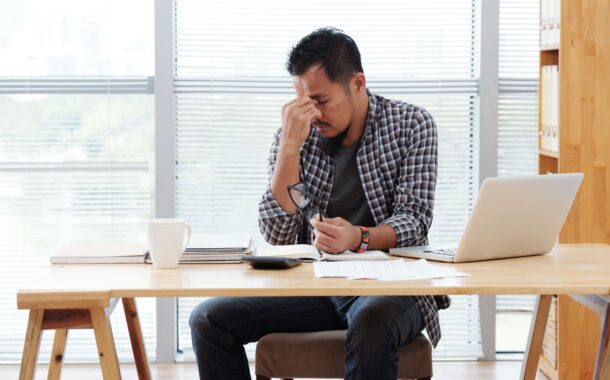 你家也有「媽寶男」嗎？從男性成長的角度看見困惑與掙扎