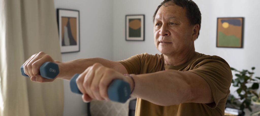 兩個簡單動作  輕鬆鍛鍊身體靈活度、防跌倒